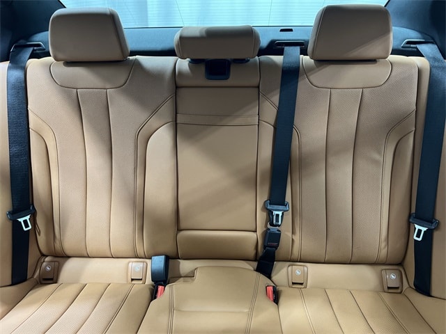 Thumbnail: 2022 BMW 5 Series - 13