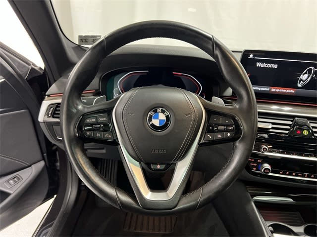 Thumbnail: 2022 BMW 5 Series - 10