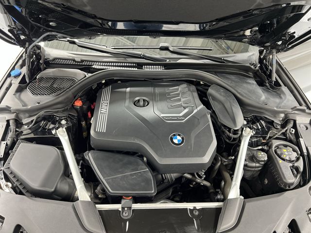 Thumbnail: 2023 BMW 5 Series - 9