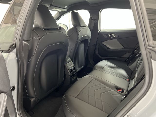 Thumbnail: 2025 BMW 2 Series - 25