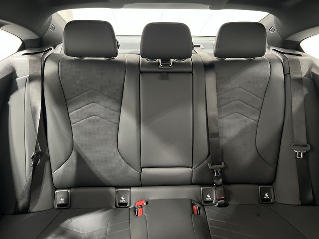 Thumbnail: 2025 BMW 2 Series - 12