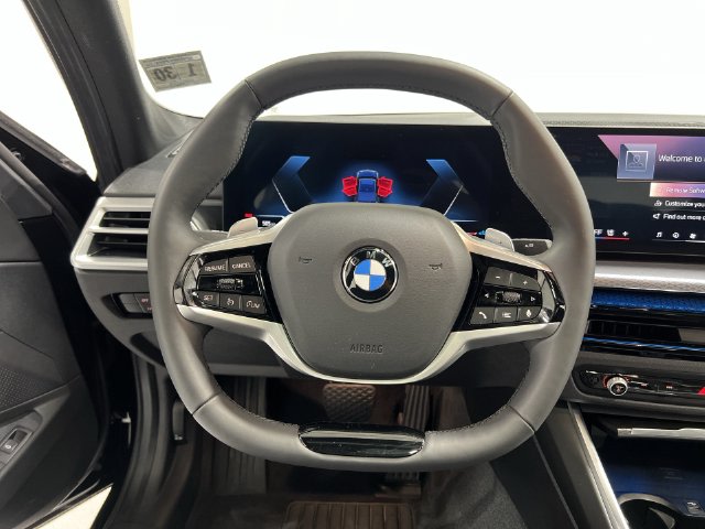 Thumbnail: 2026 BMW 3 Series - 10