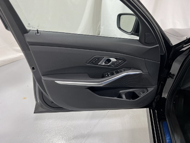 Thumbnail: 2026 BMW 3 Series - 29