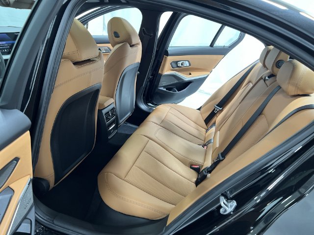 Thumbnail: 2026 BMW 3 Series - 25
