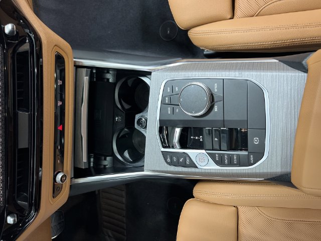 Thumbnail: 2026 BMW 3 Series - 15
