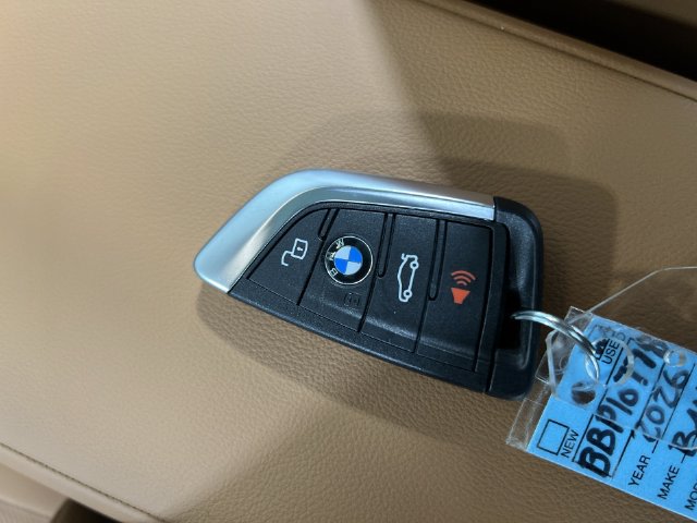 Thumbnail: 2026 BMW 3 Series - 17