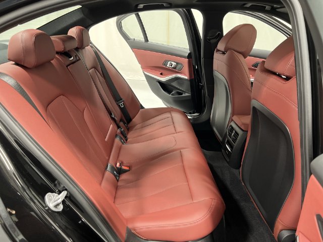 Thumbnail: 2026 BMW 3 Series - 28