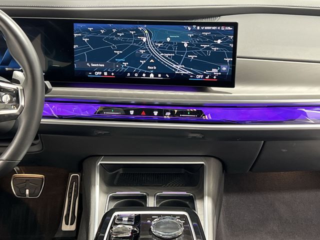 Thumbnail: 2023 BMW 7 Series - 27