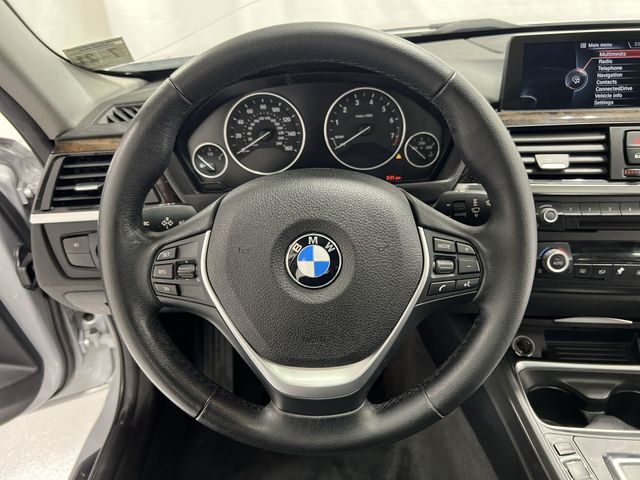 Thumbnail: 2015 BMW 3 Series - 10