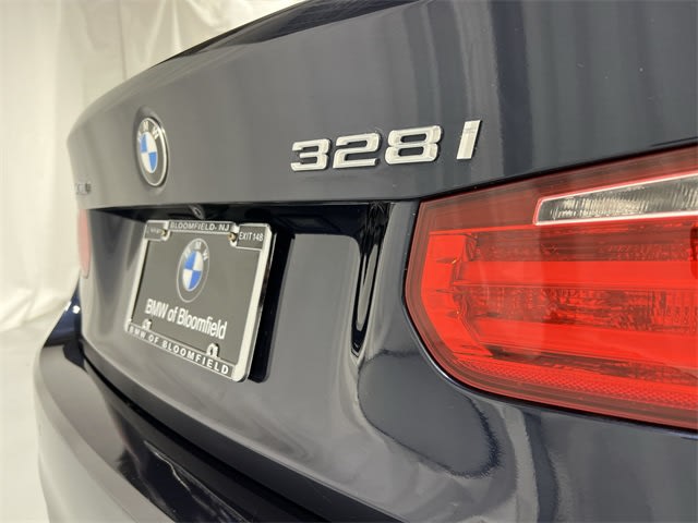 Thumbnail: 2015 BMW 3 Series - 23