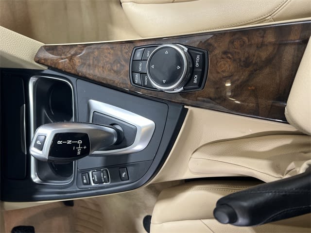 Thumbnail: 2015 BMW 3 Series - 29