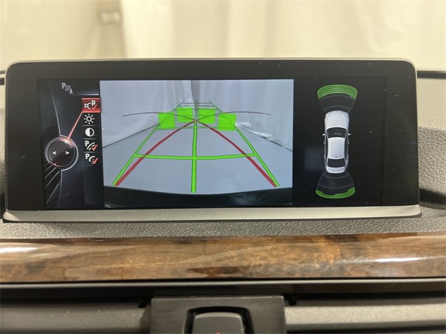 Thumbnail: 2015 BMW 3 Series - 28