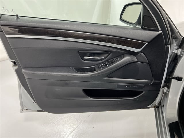 Thumbnail: 2016 BMW 5 Series - 29