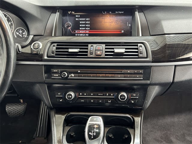 Thumbnail: 2016 BMW 5 Series - 13