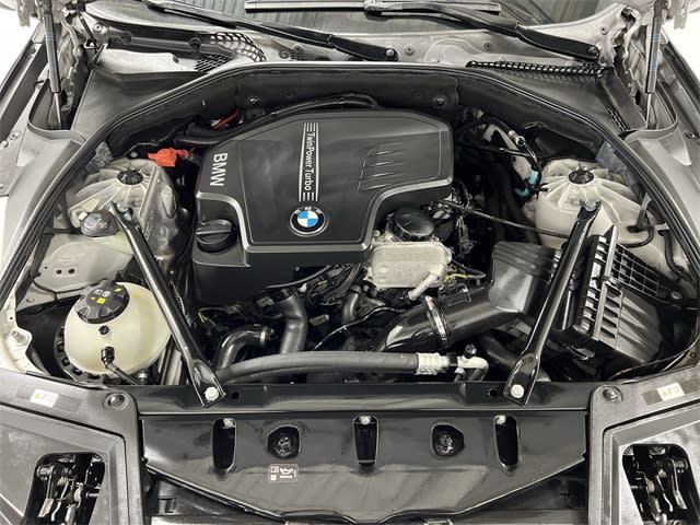 Thumbnail: 2016 BMW 5 Series - 8