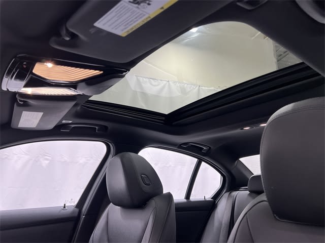 Thumbnail: 2019 BMW 3 Series - 26