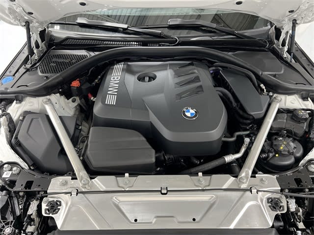 Thumbnail: 2025 BMW 4 Series - 9
