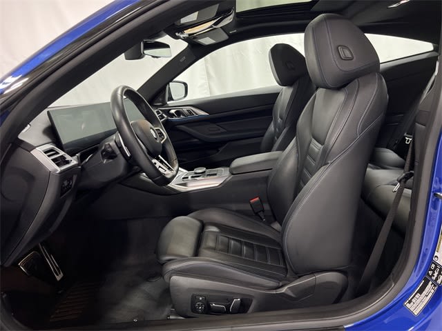 Thumbnail: 2025 BMW 4 Series - 11