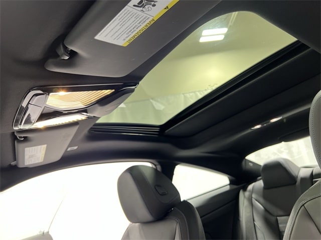 Thumbnail: 2025 BMW 4 Series - 25