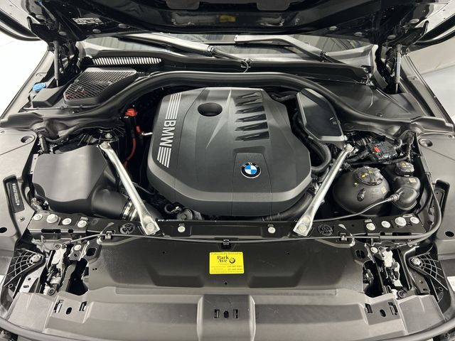 Thumbnail: 2024 BMW 5 Series - 9