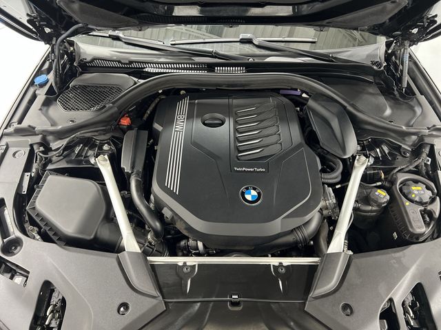 Thumbnail: 2022 BMW 5 Series - 9