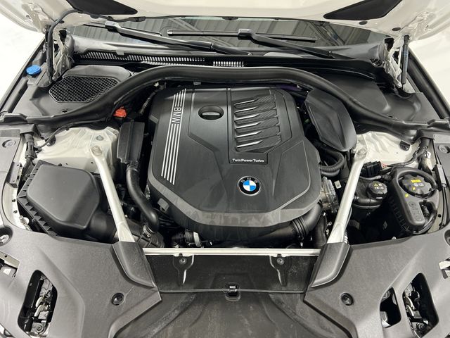 Thumbnail: 2023 BMW 5 Series - 9