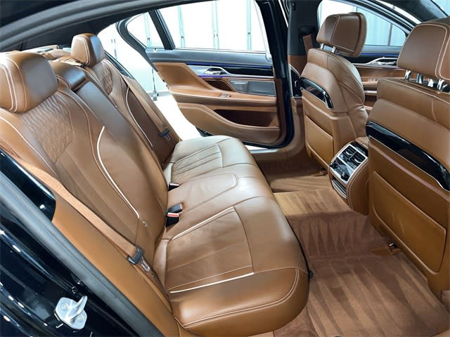 2018 BMW 7 Series 750i 26
