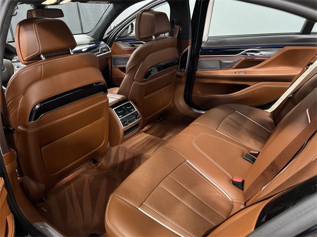 2018 BMW 7 Series 750i 25