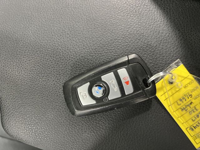 Thumbnail: 2017 BMW 3 Series - 18