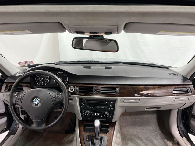 Thumbnail: 2011 BMW 3 Series - 2
