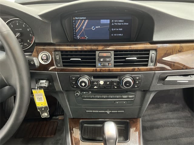 Thumbnail: 2011 BMW 3 Series - 14