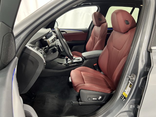 Thumbnail: 2023 BMW X3 - 11
