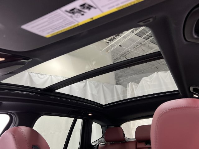 Thumbnail: 2023 BMW X3 - 28