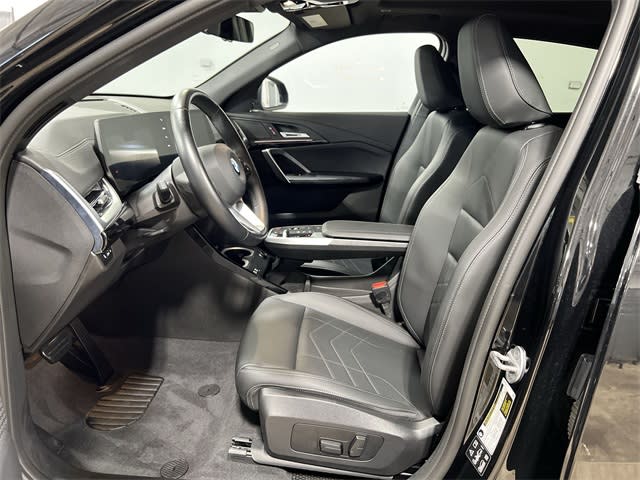 Thumbnail: 2025 BMW X2 - 11