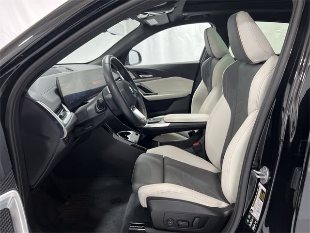 Thumbnail: 2025 BMW X2 - 11