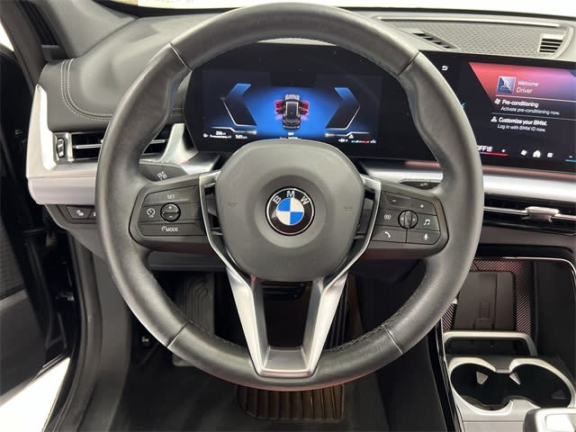 Thumbnail: 2025 BMW X1 - 10