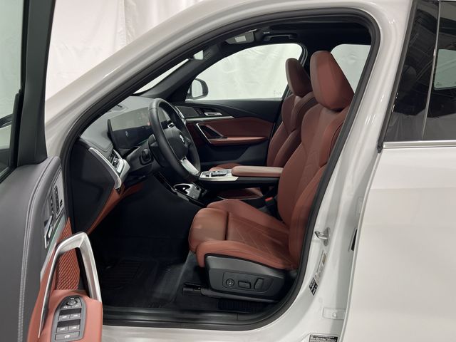 Thumbnail: 2026 BMW X1 - 10