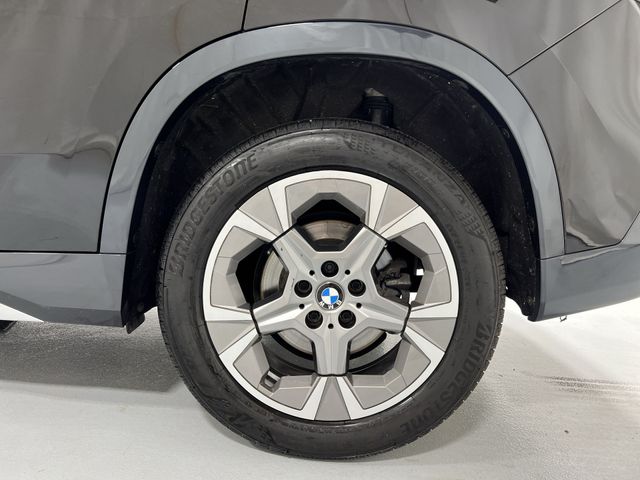 Thumbnail: 2023 BMW X1 - 8