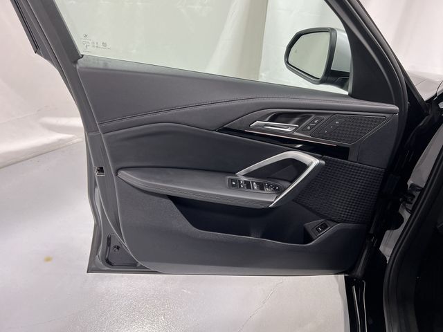 Thumbnail: 2023 BMW X1 - 30