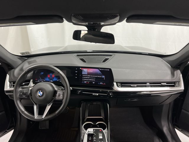 Thumbnail: 2023 BMW X1 - 2
