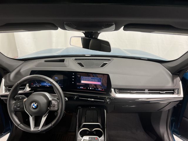 Thumbnail: 2025 BMW X1 - 2