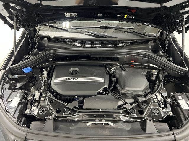 Thumbnail: 2023 BMW X1 - 8