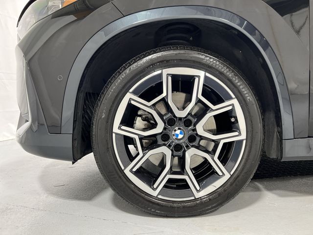 Thumbnail: 2023 BMW X1 - 8