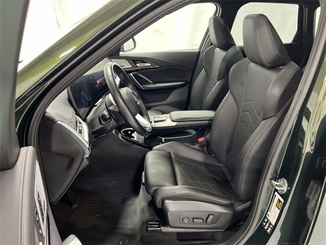 Thumbnail: 2024 BMW X1 - 11