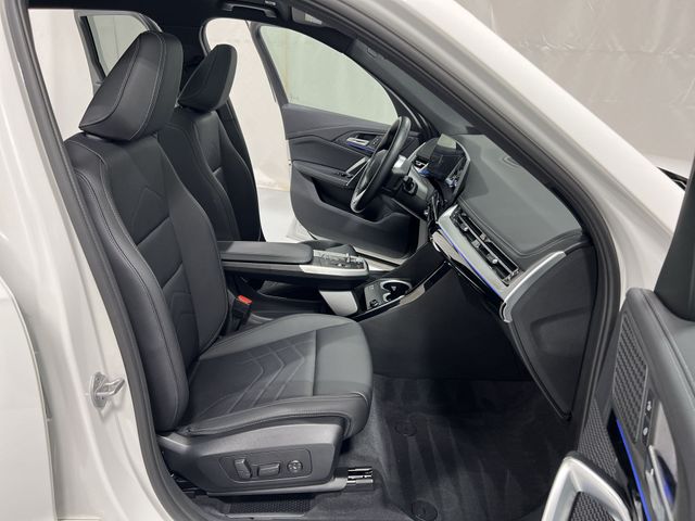 Thumbnail: 2023 BMW X1 - 26