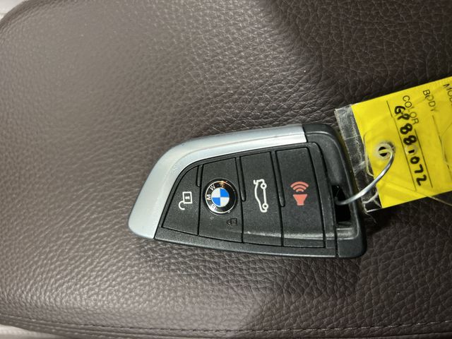 Thumbnail: 2016 BMW X1 - 18