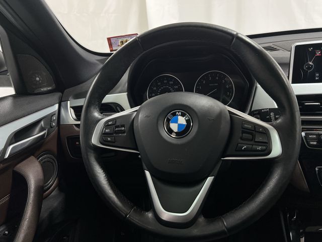 Thumbnail: 2016 BMW X1 - 10