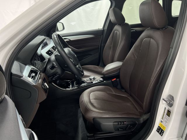 Thumbnail: 2016 BMW X1 - 12