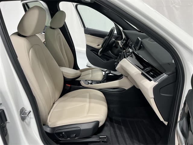 Thumbnail: 2018 BMW X1 - 30