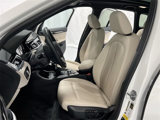 Thumbnail: 2018 BMW X1 - 11